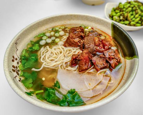 Braised Beef Noodles 红烧牛肉面